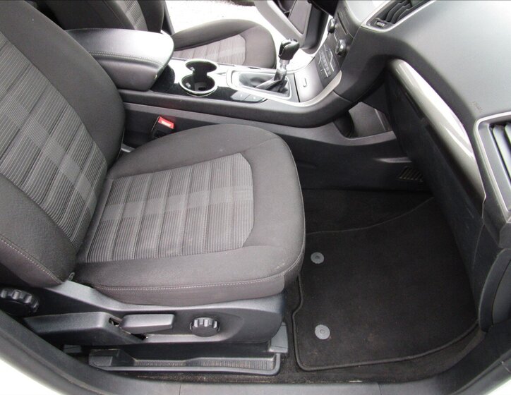 Ford Galaxy MPV 1,5 l 121 kw