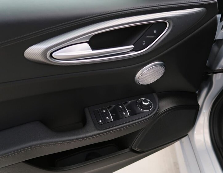 Alfa Romeo Giulia Sedan 2,0 l 206 kw