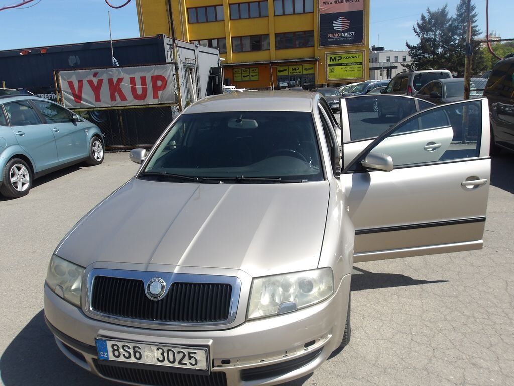 Škoda Superb Sedan / Limuzína 1,9 l 96 kw