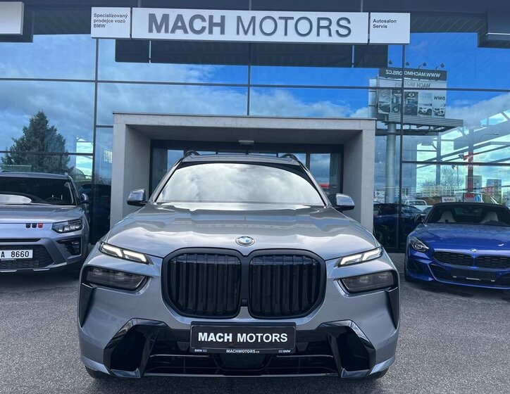 BMW X7 SUV / Terénní 3,0 l 250 kw