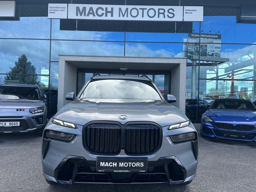 BMW X7 SUV / Terénní 3,0 l 250 kw