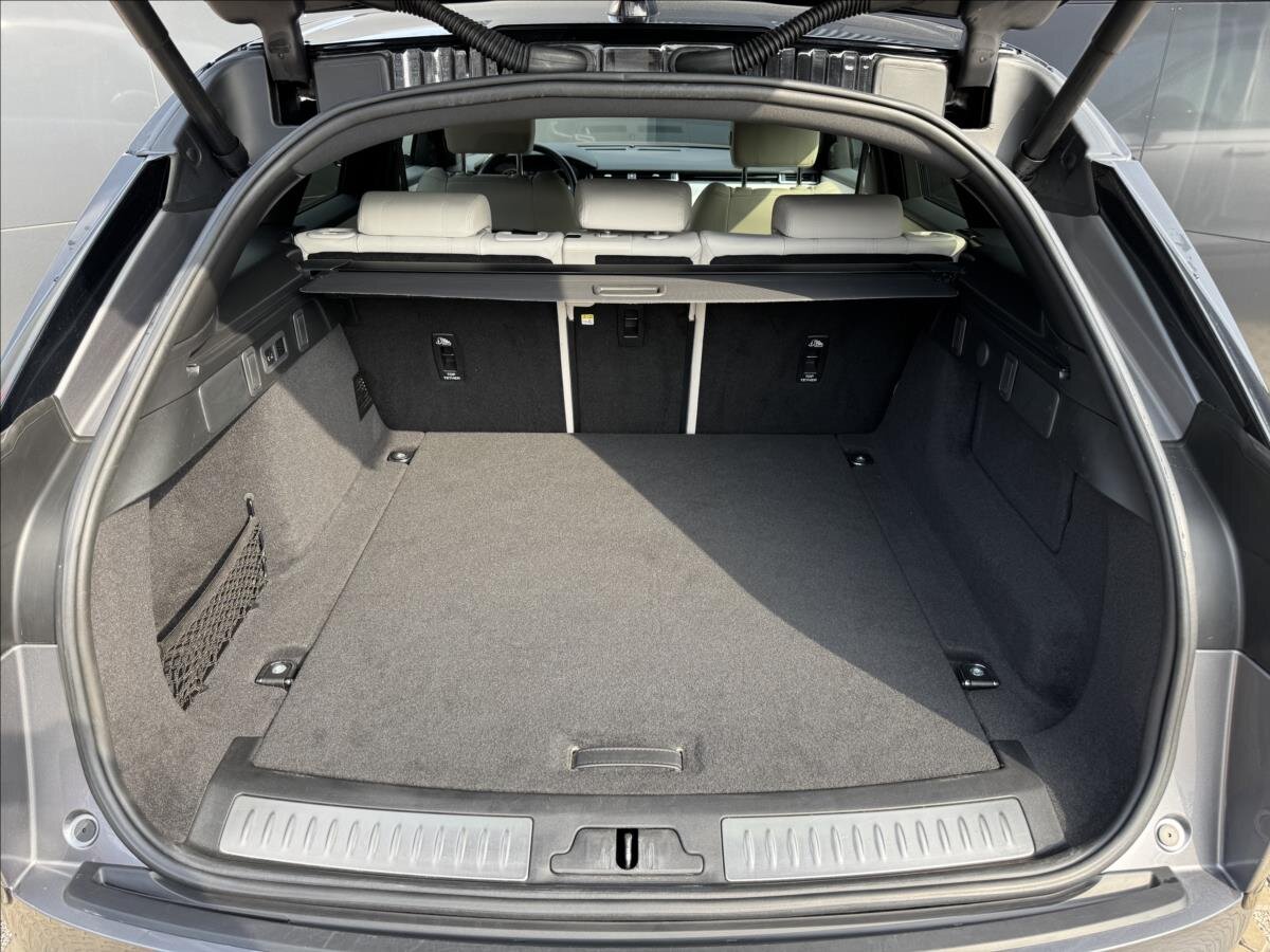 Land Rover Range Rover Velar SUV / Terénní 3,0 l 221 kw