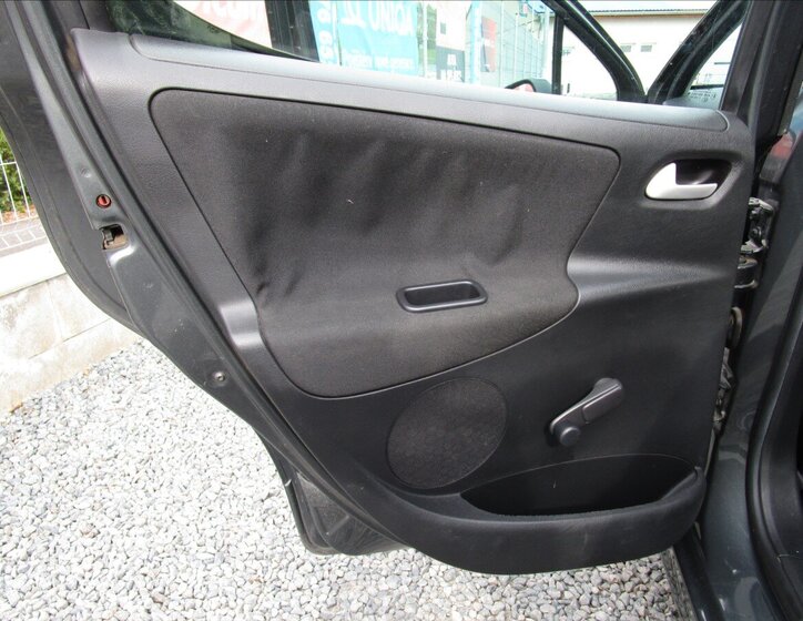 Peugeot 207 Hatchback 1,4 l 70 kw