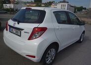 Toyota Yaris 8