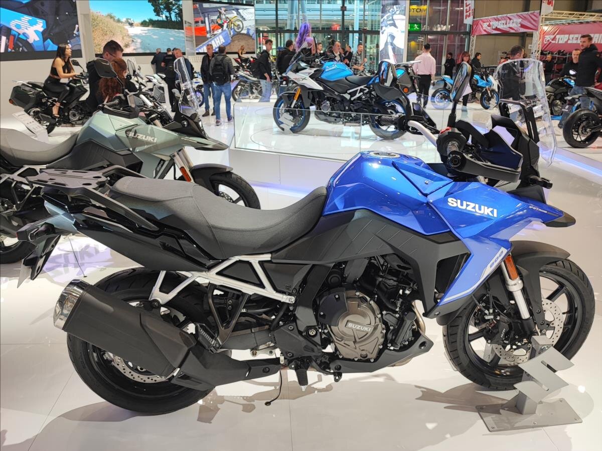 Suzuki Ostatní Ostatní 776,0 62 kw