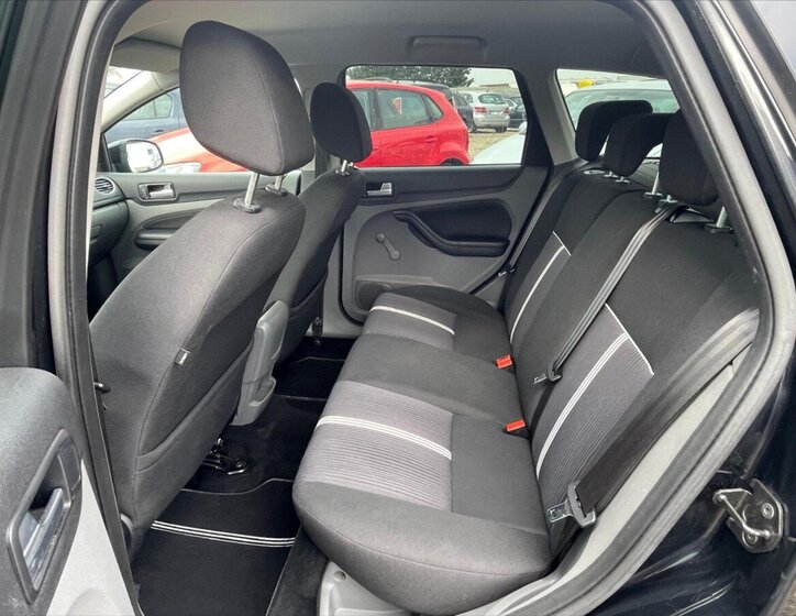 Ford Focus Kombi 1,6 l 74 kw