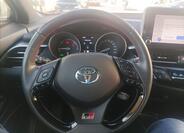 Toyota C-HR 11