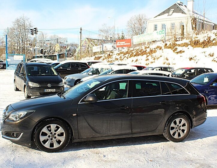 Opel Insignia Kombi 2,0 l 120 kw