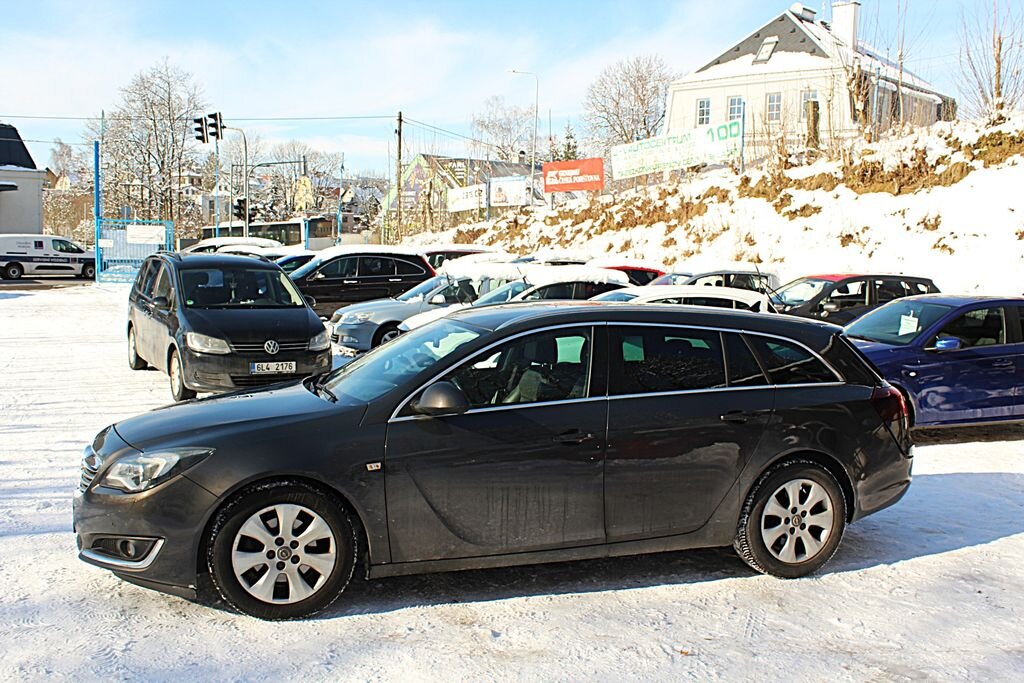 Opel Insignia Kombi 2,0 l 120 kw