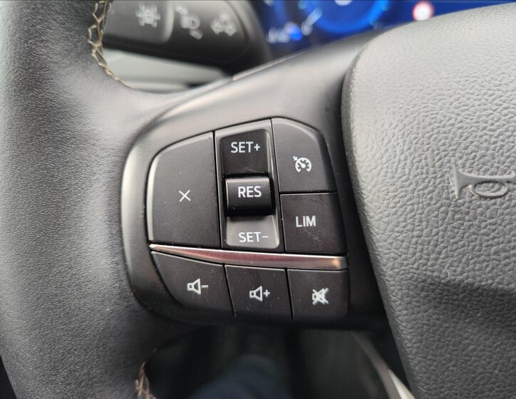 Ford Kuga SUV 2,0 l 140 kw