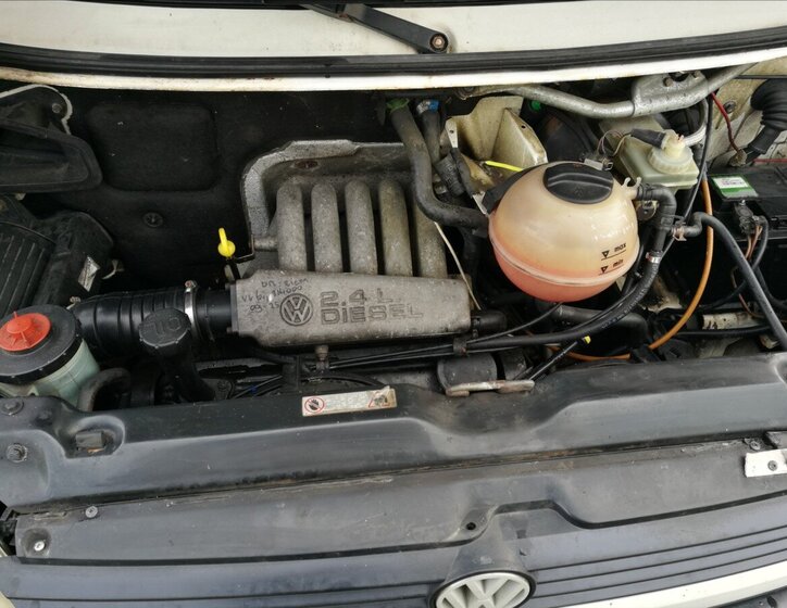 Volkswagen Ostatní Ostatní 2,4 l 57 kw