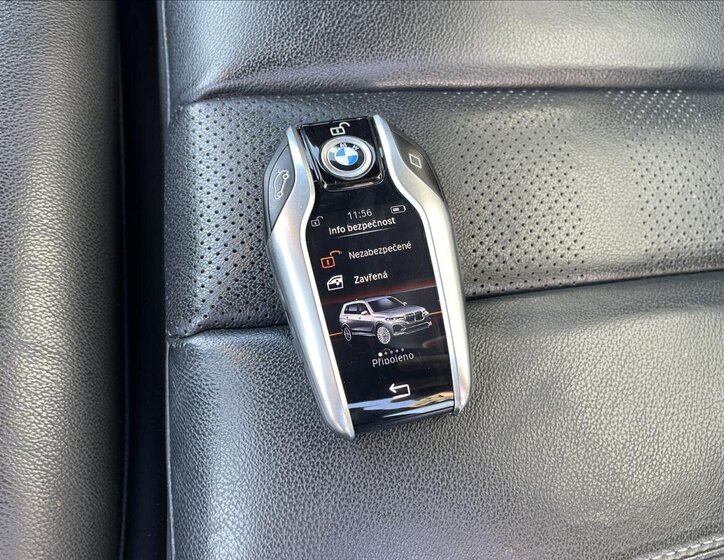 BMW X7 SUV / Terénní 3,0 l 195 kw