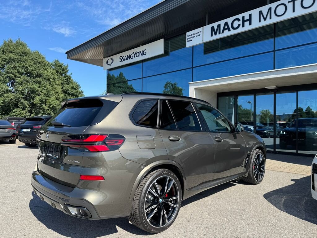 BMW X5 SUV / Terénní 3,0 l 210 kw