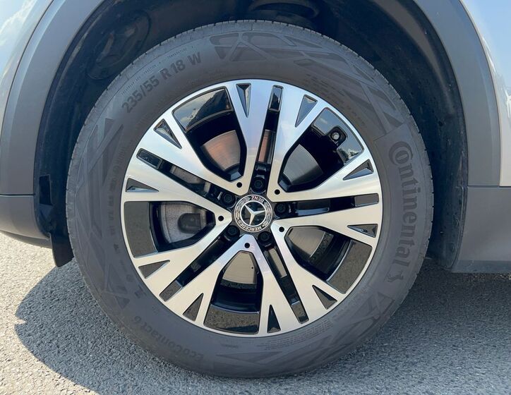 Mercedes-Benz GLB 26