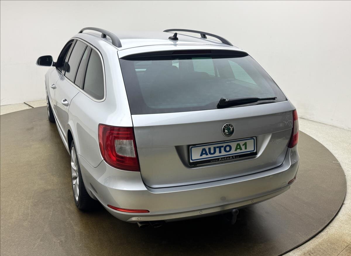 Škoda Superb Kombi 2,0 l 103 kw