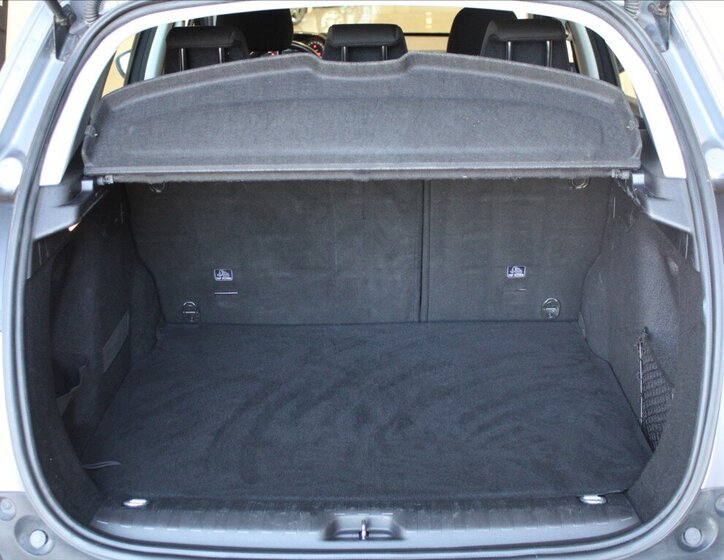 Peugeot 2008 SUV / Terénní 1,2 l 81 kw