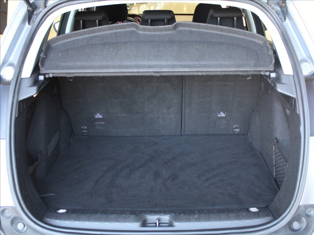 Peugeot 2008 SUV / Terénní 1,2 l 81 kw