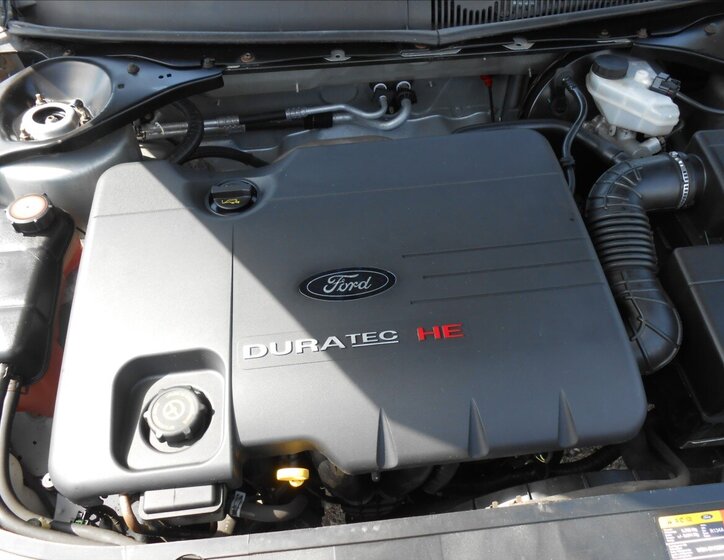 Ford Mondeo Liftback 1,8 l 92 kw