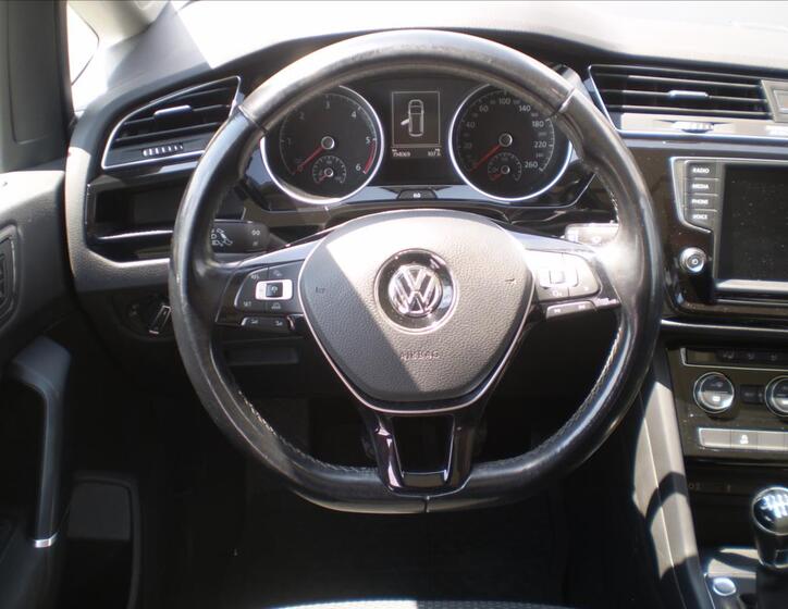 Volkswagen Touran 10