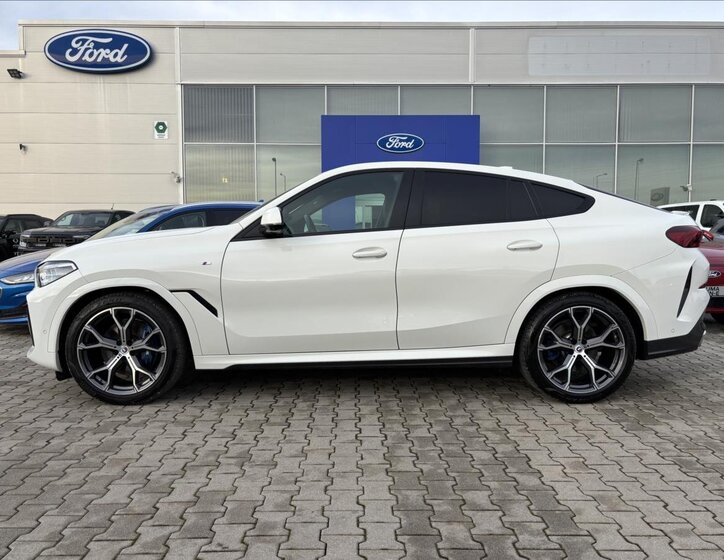BMW X6 SUV 3,0 l 210 kw