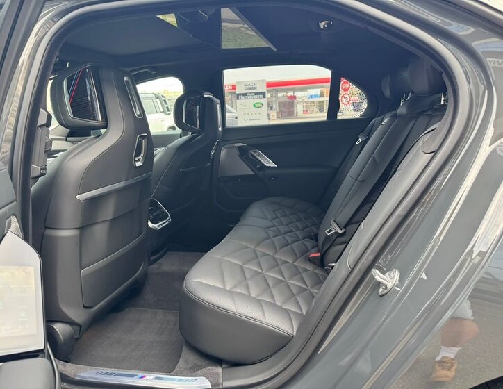BMW Řada 7 Sedan / Limuzína 3,0 l 210 kw