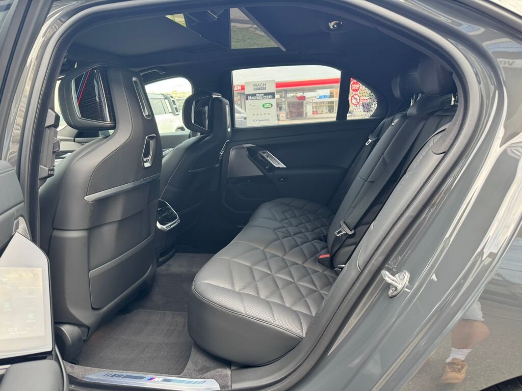 BMW Řada 7 Sedan / Limuzína 3,0 l 210 kw