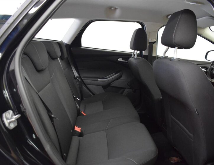 Ford Focus Kombi 999,0 92 kw