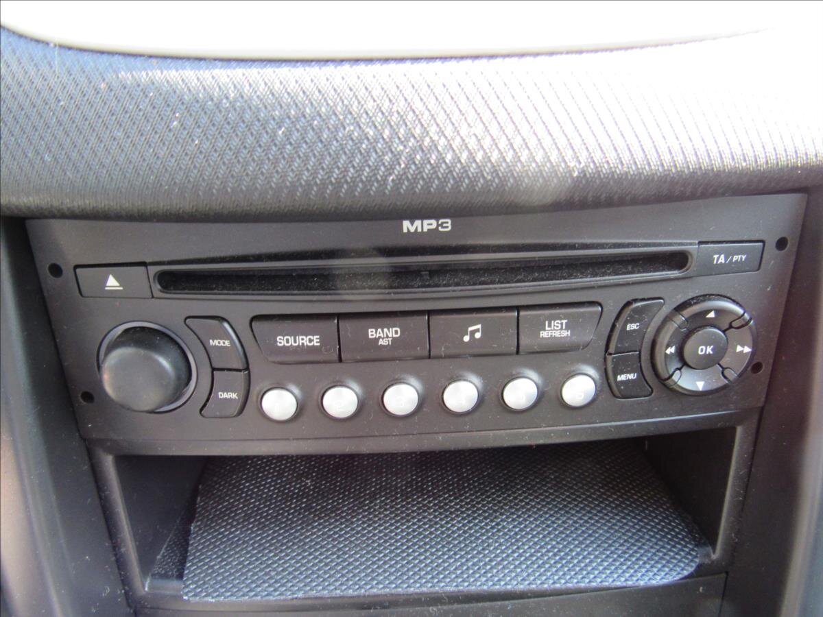 Peugeot 207 Hatchback 1,4 l 70 kw