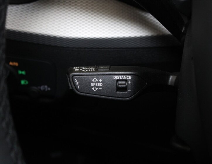 Audi Q2 SUV / Terénní 2,0 l 110 kw
