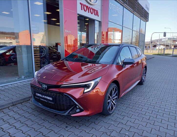 Toyota Corolla Kombi 2,0 l 112 kw