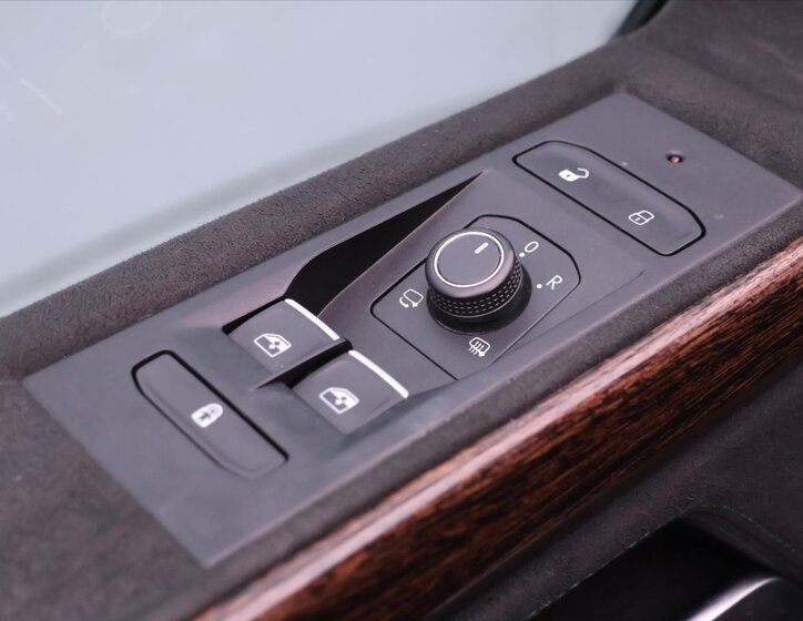 Volkswagen Multivan Kombi 2,0 l 146 kw