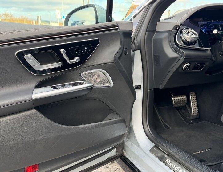 Mercedes-Benz EQE Sedan / Limuzína 0,0 300 kw