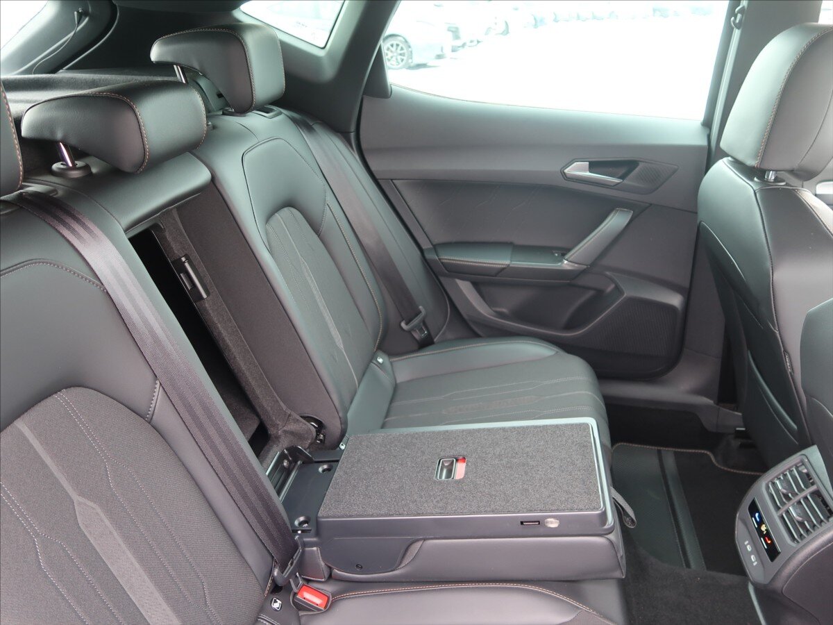 Cupra Formentor SUV / Terénní 1,5 l 110 kw