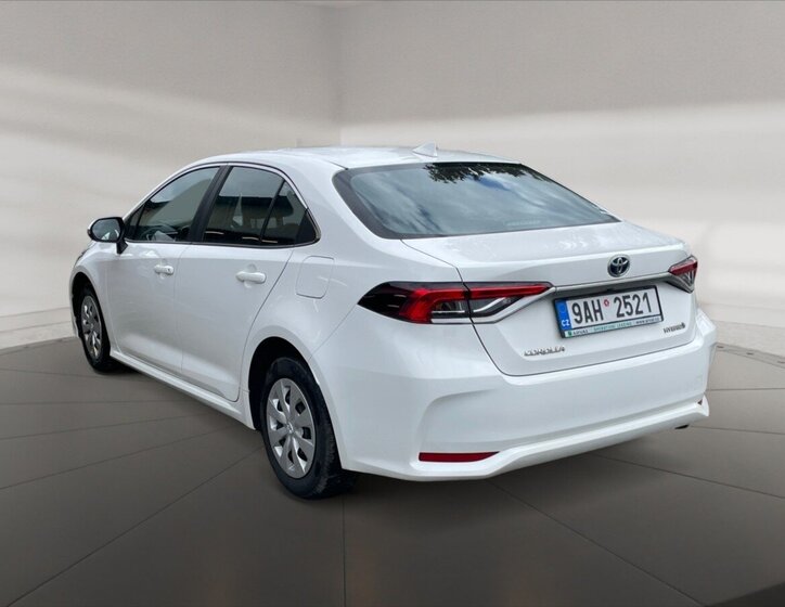 Toyota Corolla Sedan / Limuzína 1,8 l 72 kw