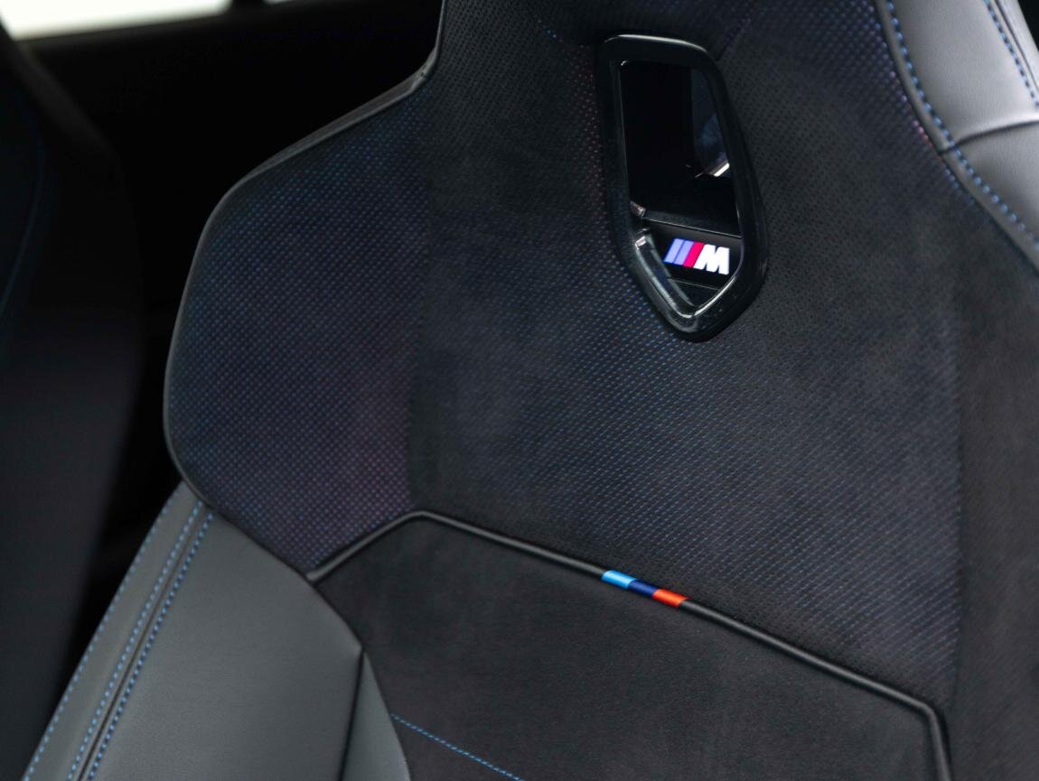 BMW X2 SUV 2,0 l 221 kw