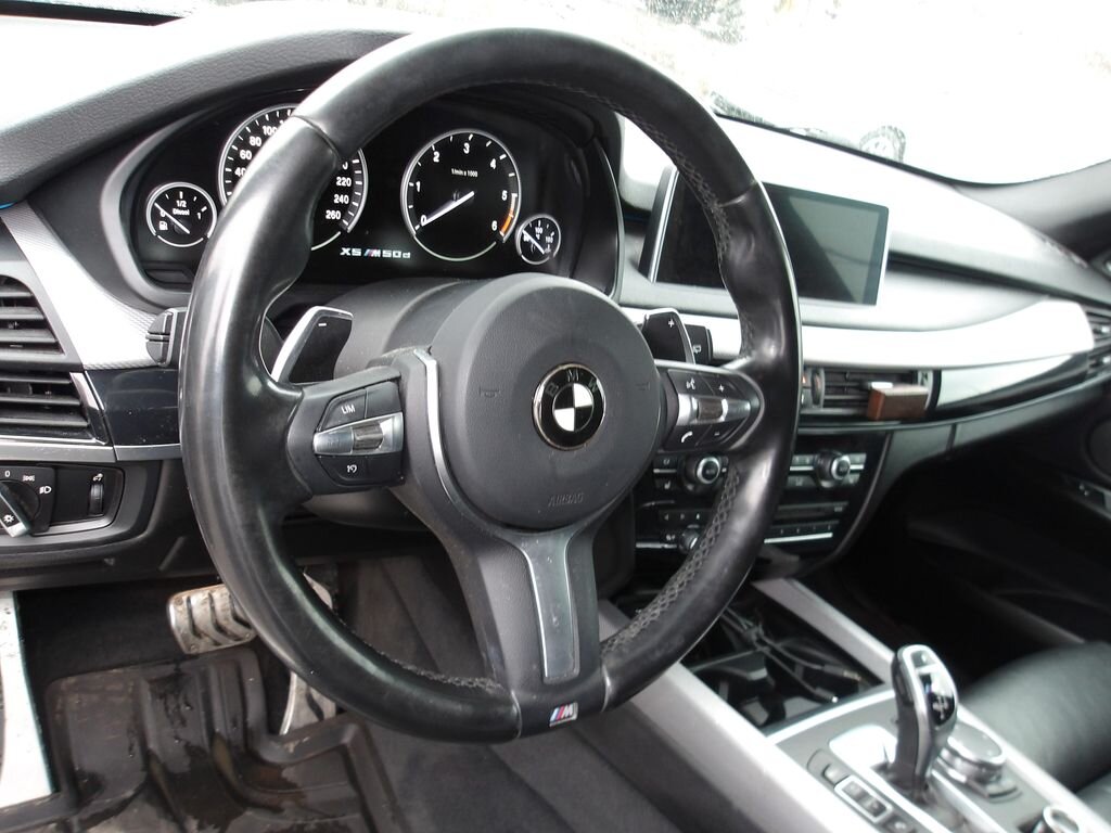BMW X5 SUV 3,0 l 280 kw