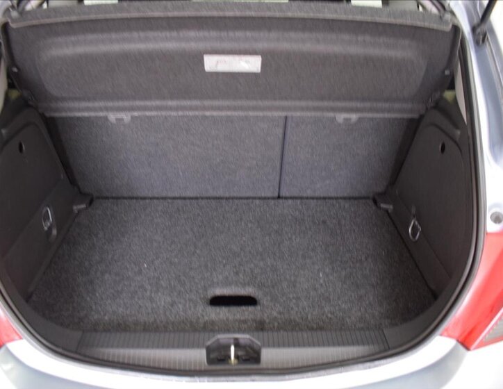 Opel Corsa Hatchback 1,2 l 59 kw