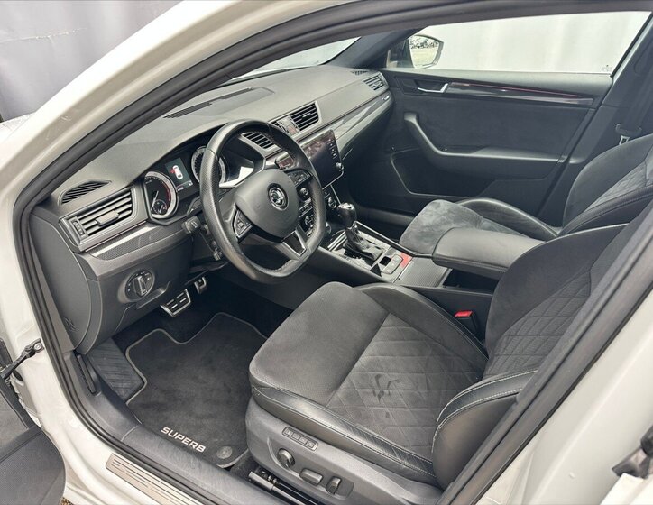 Škoda Superb Kombi 2,0 l 206 kw