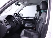 Volkswagen Multivan 12