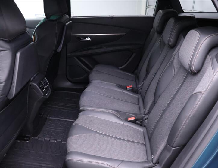 Peugeot 5008 17