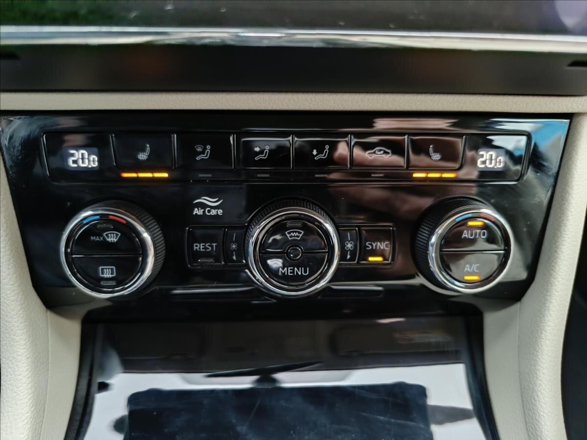 Škoda Superb Liftback 2,0 l 140 kw