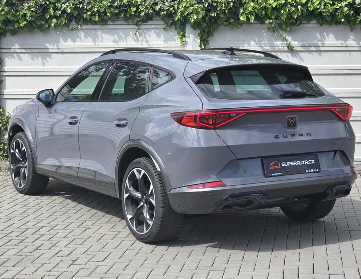 Cupra Formentor SUV / Terénní 1,5 l 110 kw