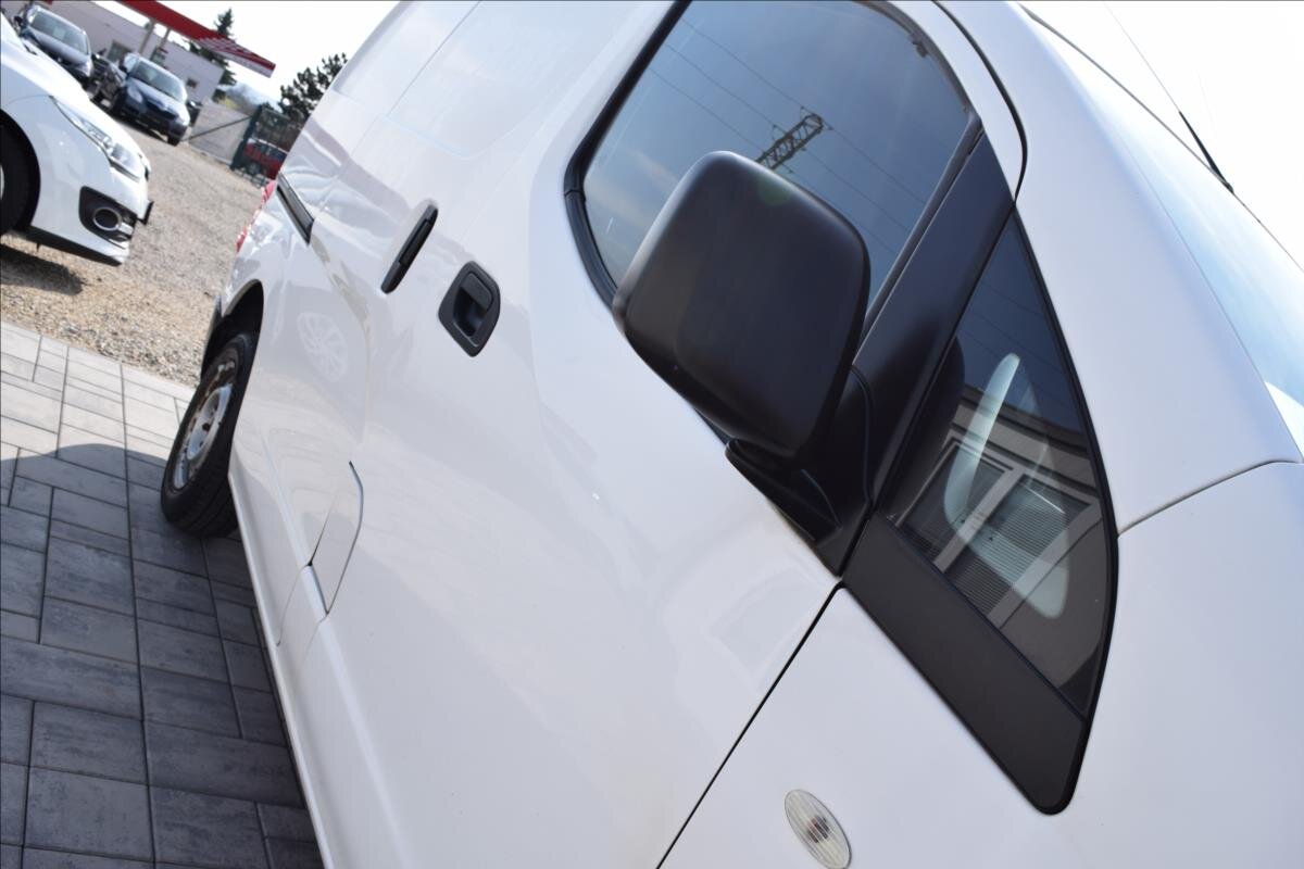 Nissan NV200 MPV 1,6 l 81 kw