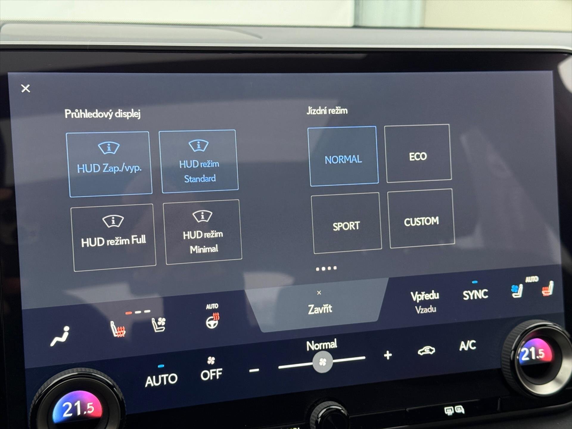 Lexus RX SUV 2,5 l 136 kw