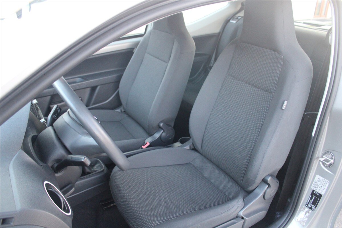 Volkswagen up! Hatchback 999,0 44 kw