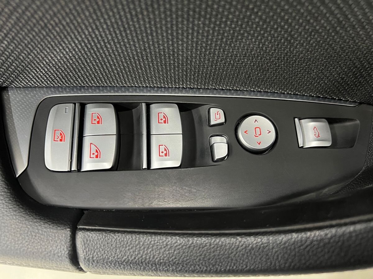 BMW X3 SUV / Terénní 3,0 l 195 kw