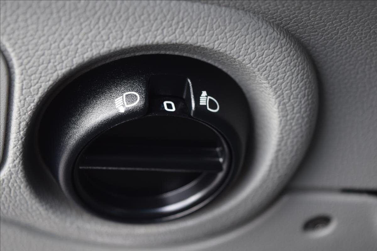 Renault Kangoo Kombi 1,1 l 55 kw