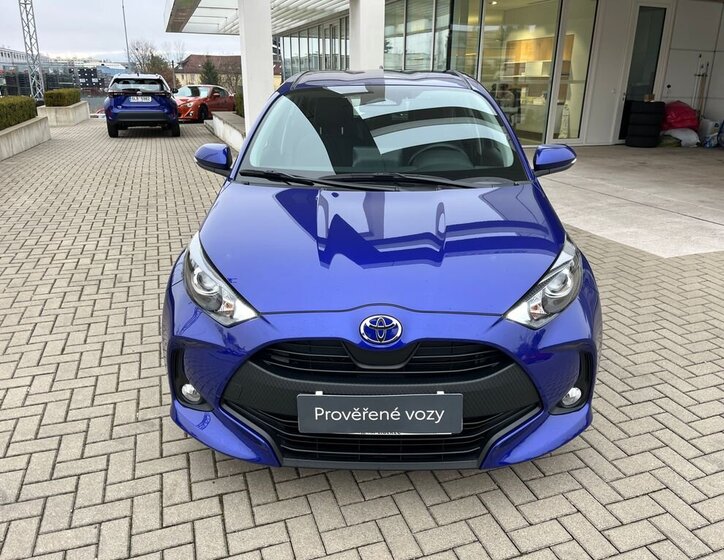 Toyota Yaris 9
