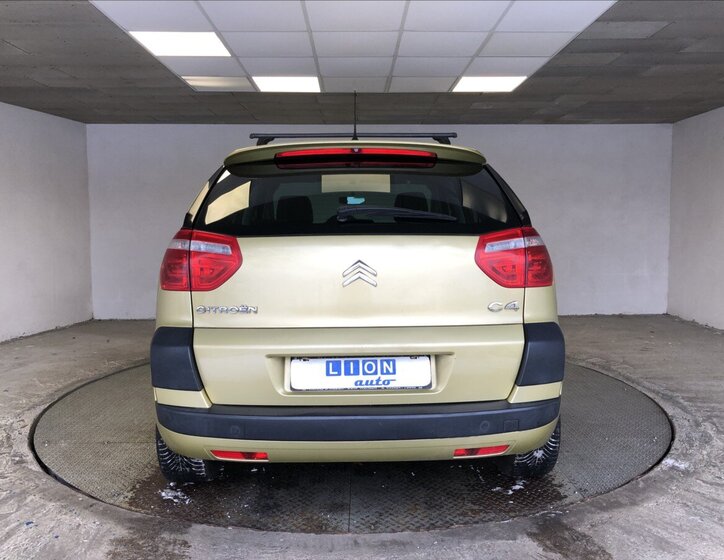 Citroën C4 Picasso 6