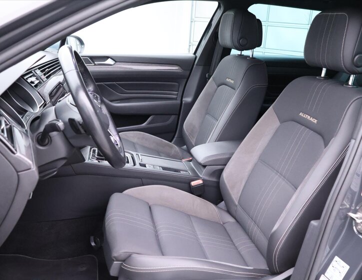 Volkswagen Passat Kombi 2,0 l 140 kw